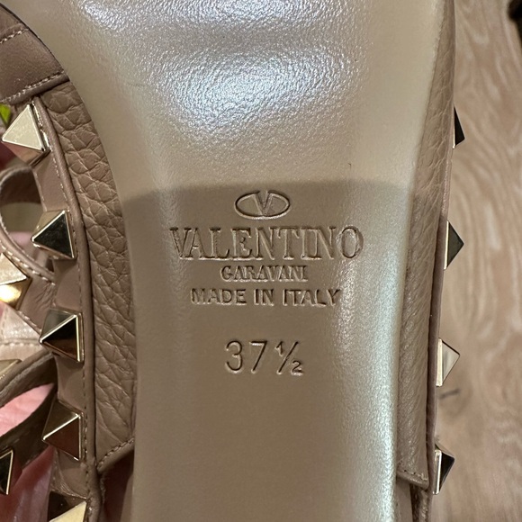 Valentino Rockstud T-Strap Pointed Toe Pump 37.5 - Picture 12 of 12
